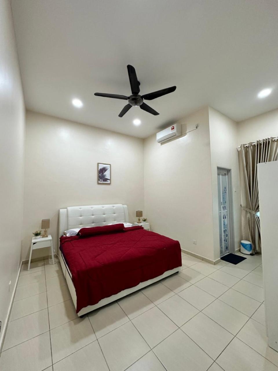 Rumahku Homestay, Taman Jasin Perdana Buitenkant foto