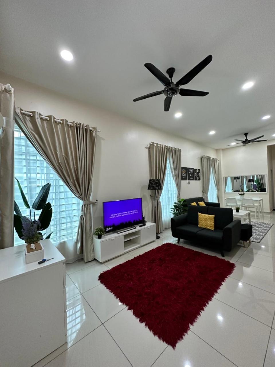 Rumahku Homestay, Taman Jasin Perdana Buitenkant foto