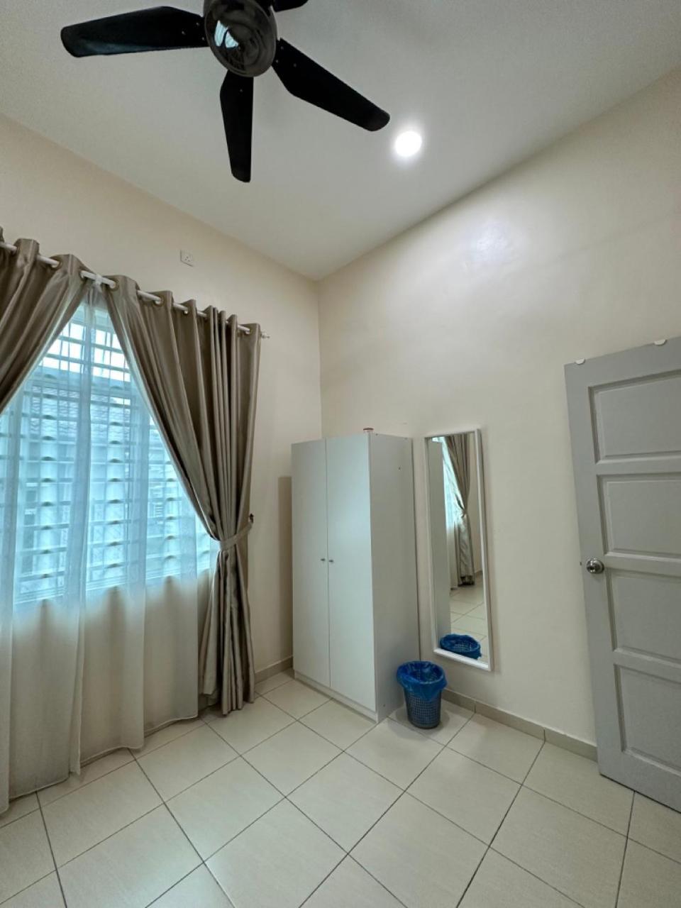 Rumahku Homestay, Taman Jasin Perdana Buitenkant foto